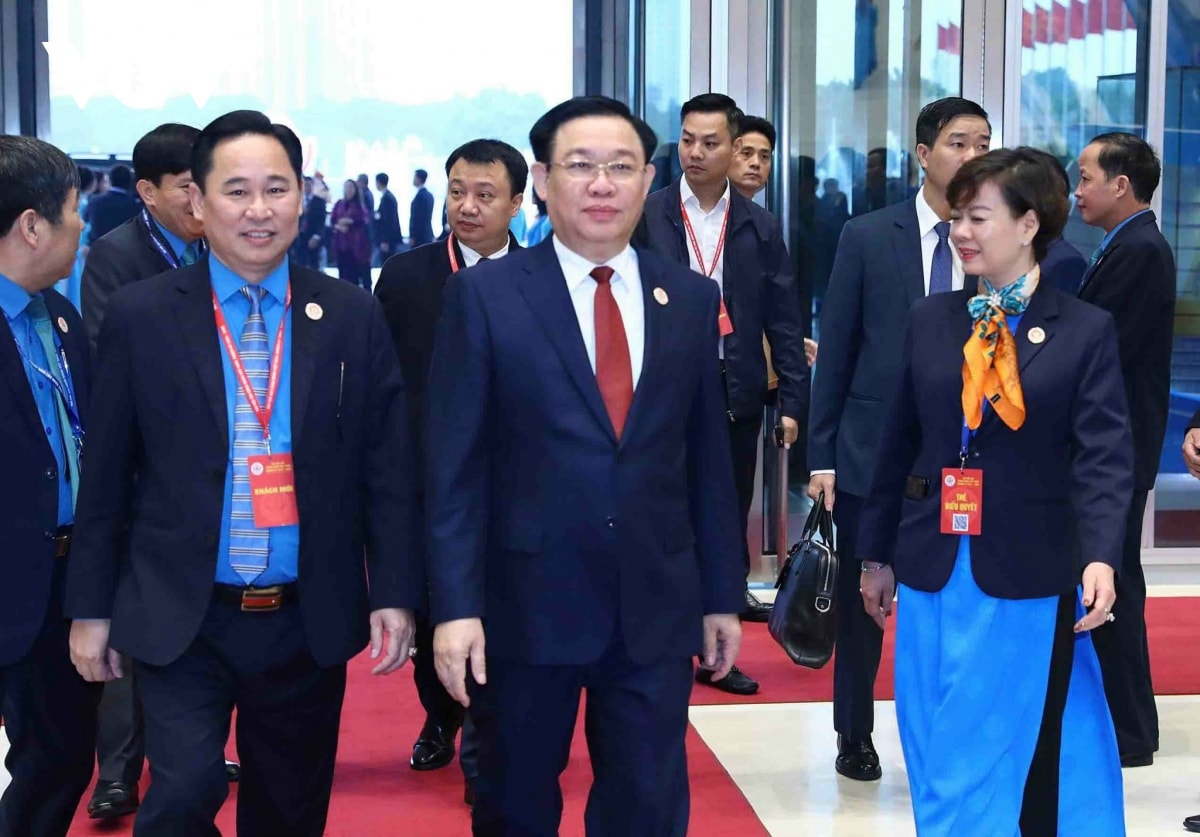lanh dao Dang, nha nuoc du phien trong the Dai hoi cong doan viet nam hinh anh 5
