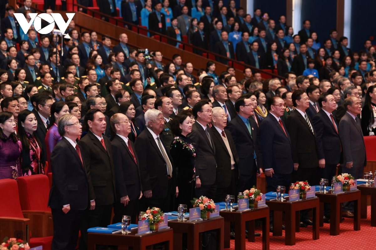lanh dao Dang, nha nuoc du phien trong the Dai hoi cong doan viet nam hinh anh 8