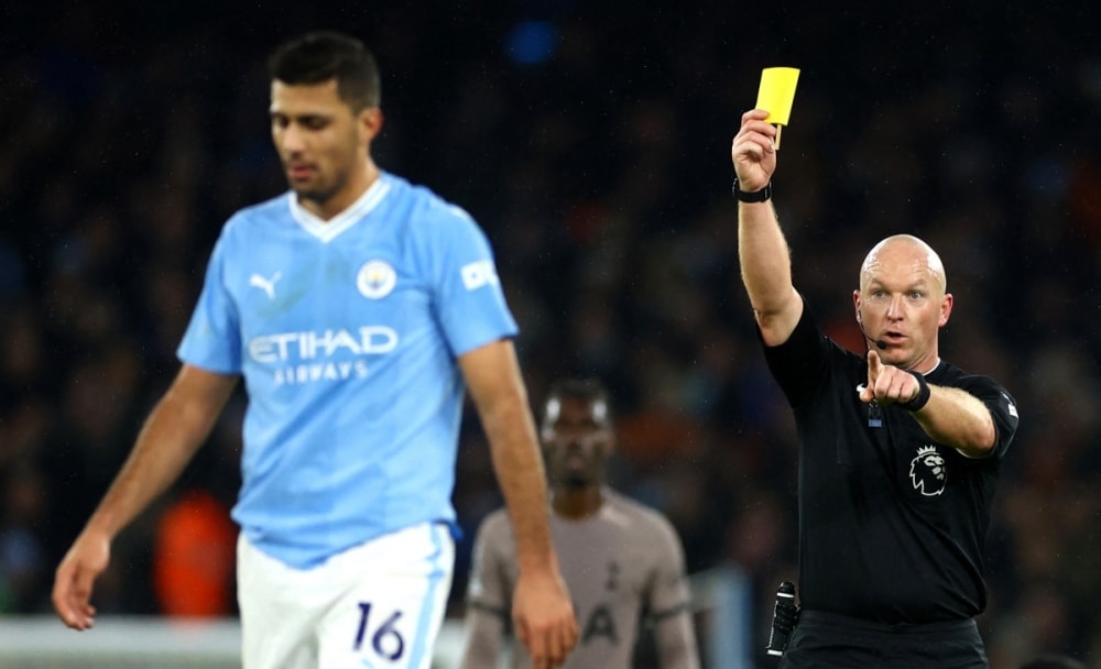man city nhan them tin du sau tran hoa 3-3 truoc tottenham hinh anh 1