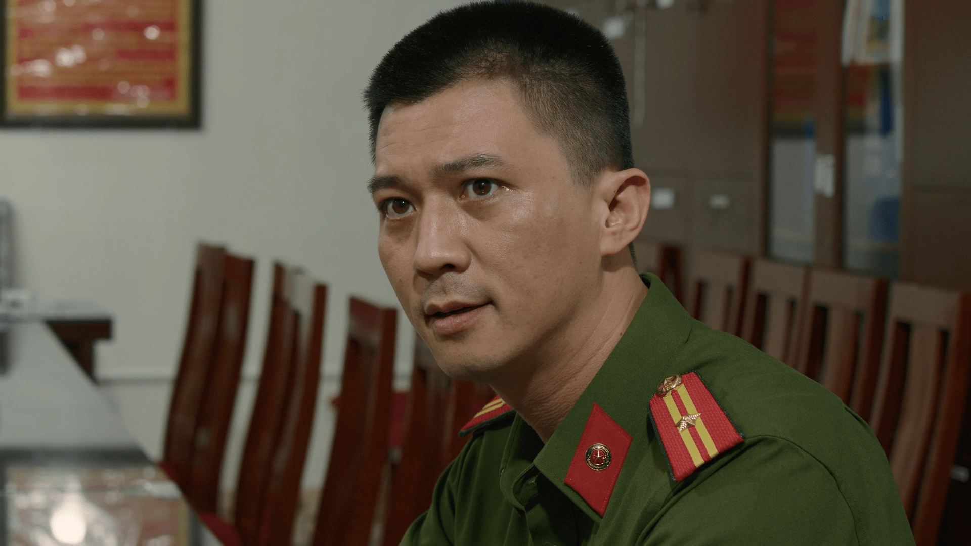Sau vai chính Hùng ''nhọ'' trong ''Bão ngầm'' Hà Việt Dũng tiếp tục vào vai cảnh sát hình sự trong phim ''Đội điều tra số 7''.