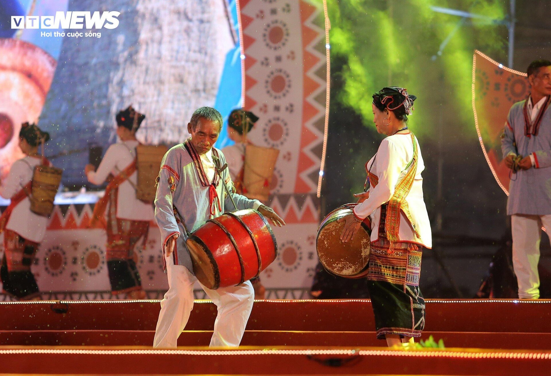 Hơn 250 nghệ nhân, diễn viên tụ họp tại Liên hoan văn hóa cồng chiêng Bình Định - 4