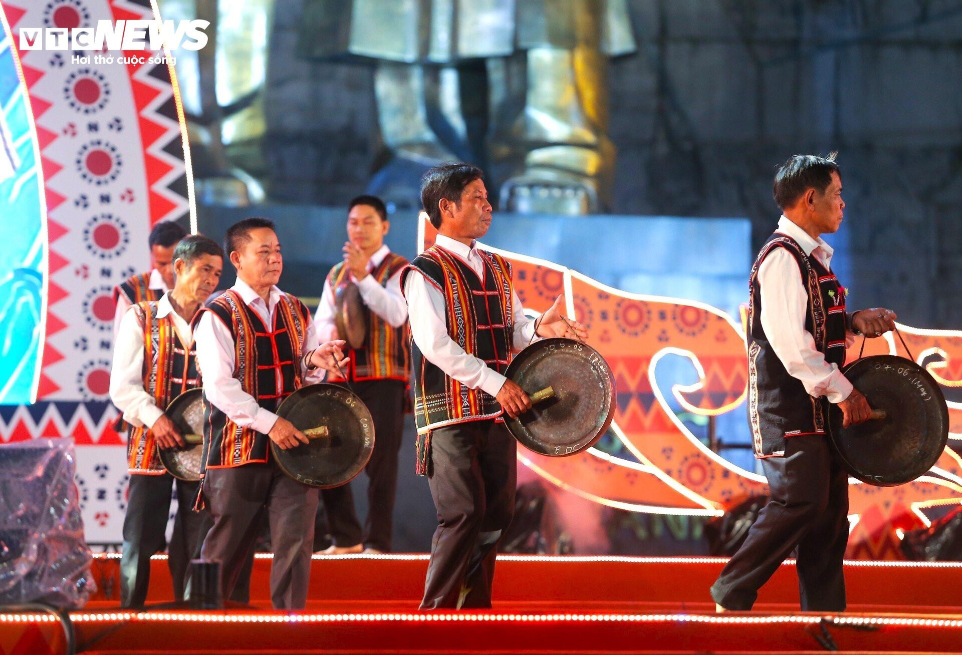 Hơn 250 nghệ nhân, diễn viên tụ họp tại Liên hoan văn hóa cồng chiêng Bình Định - 3