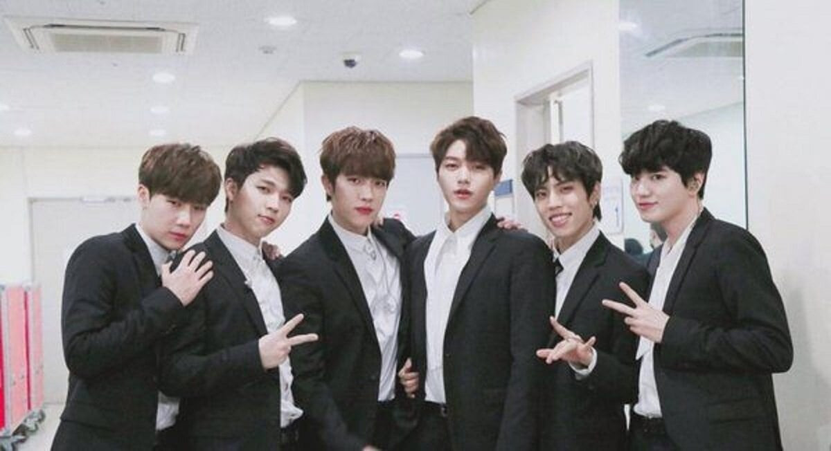Infinite là nhóm nhạc đầu tiên công bố rút khỏi chương trình.