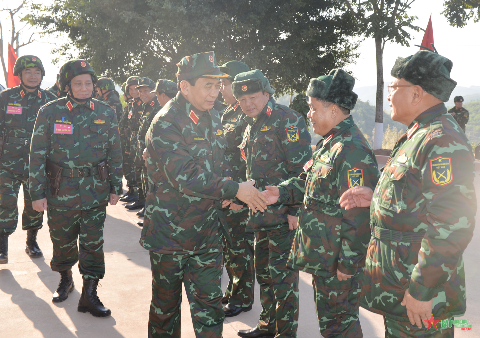 Đại tướng Phan Văn Giang dự, chỉ đạo diễn tập của Quân đoàn 12.