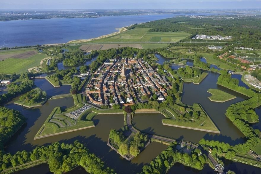 Một phần trong Phòng tuyến nước của Hà Lan.