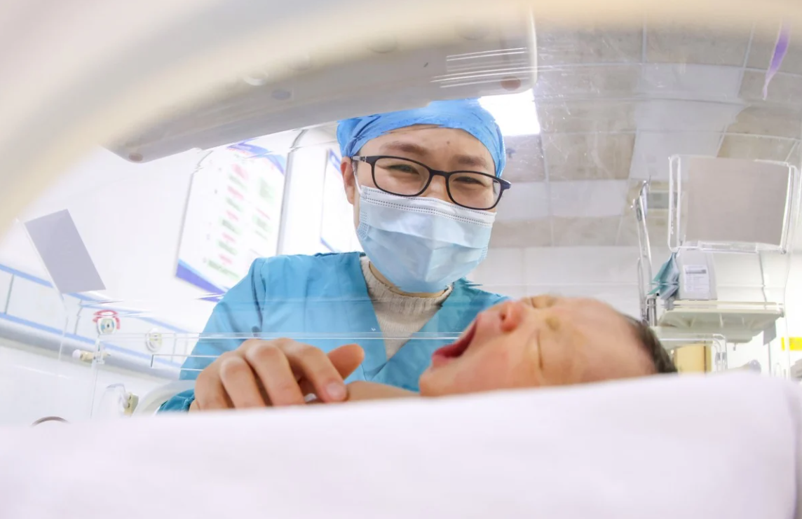 Trung Quốc ghi nhận tỷ lệ sinh thấp kỷ lục kể từ năm 1949. (Ảnh: SCMP)