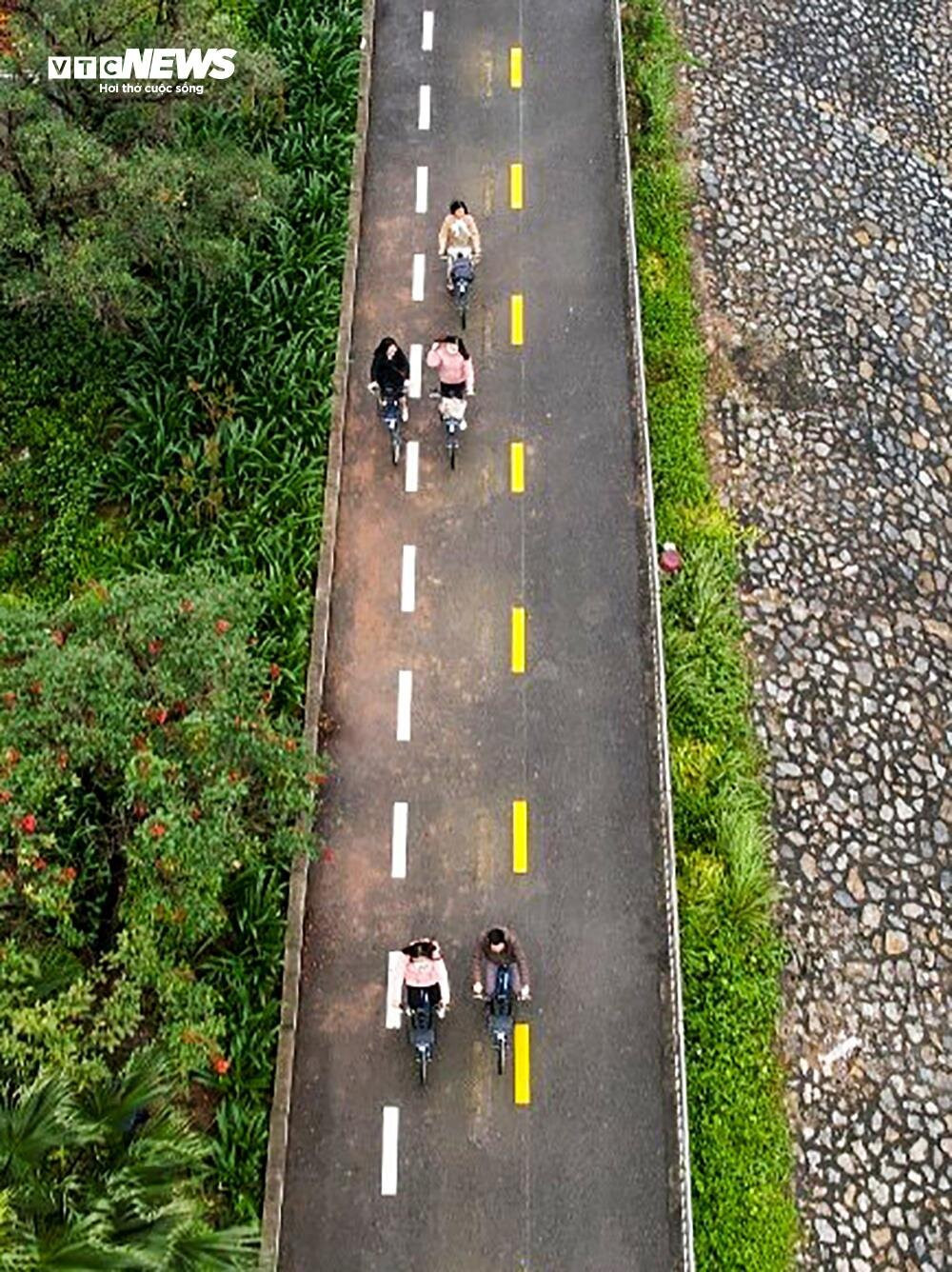 Người Hà Nội vui mừng trải nghiệm tuyến đường dành riêng cho xe đạp - 7