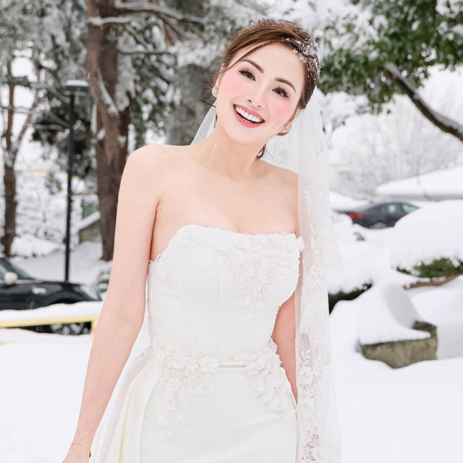 Hoa hậu Diễm Hương kết hôn lần thứ 3 tại Canada.