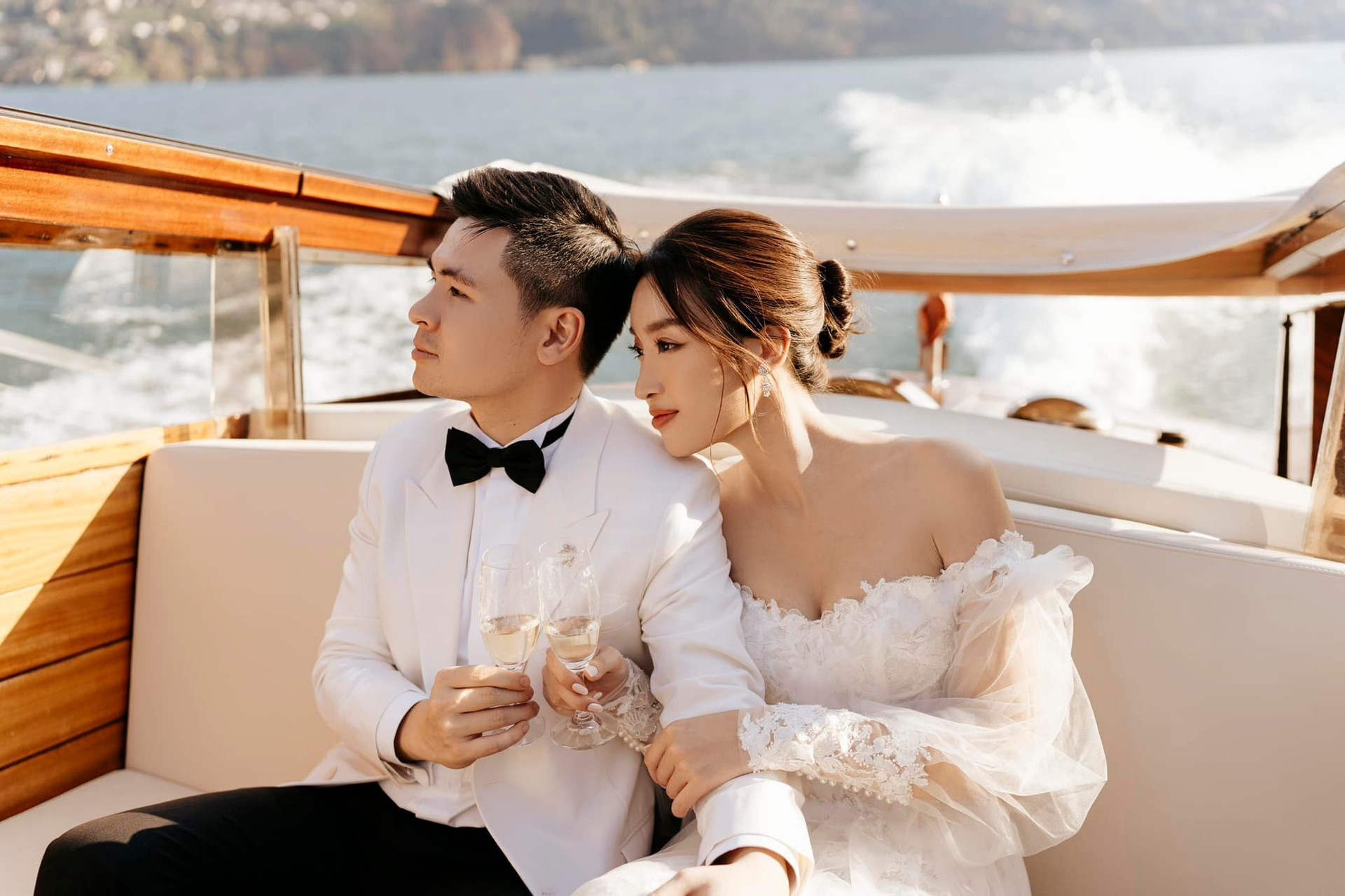 Đỗ Mỹ Linh kết hôn với doanh nhân Vinh Quang vào tháng 10/2022.