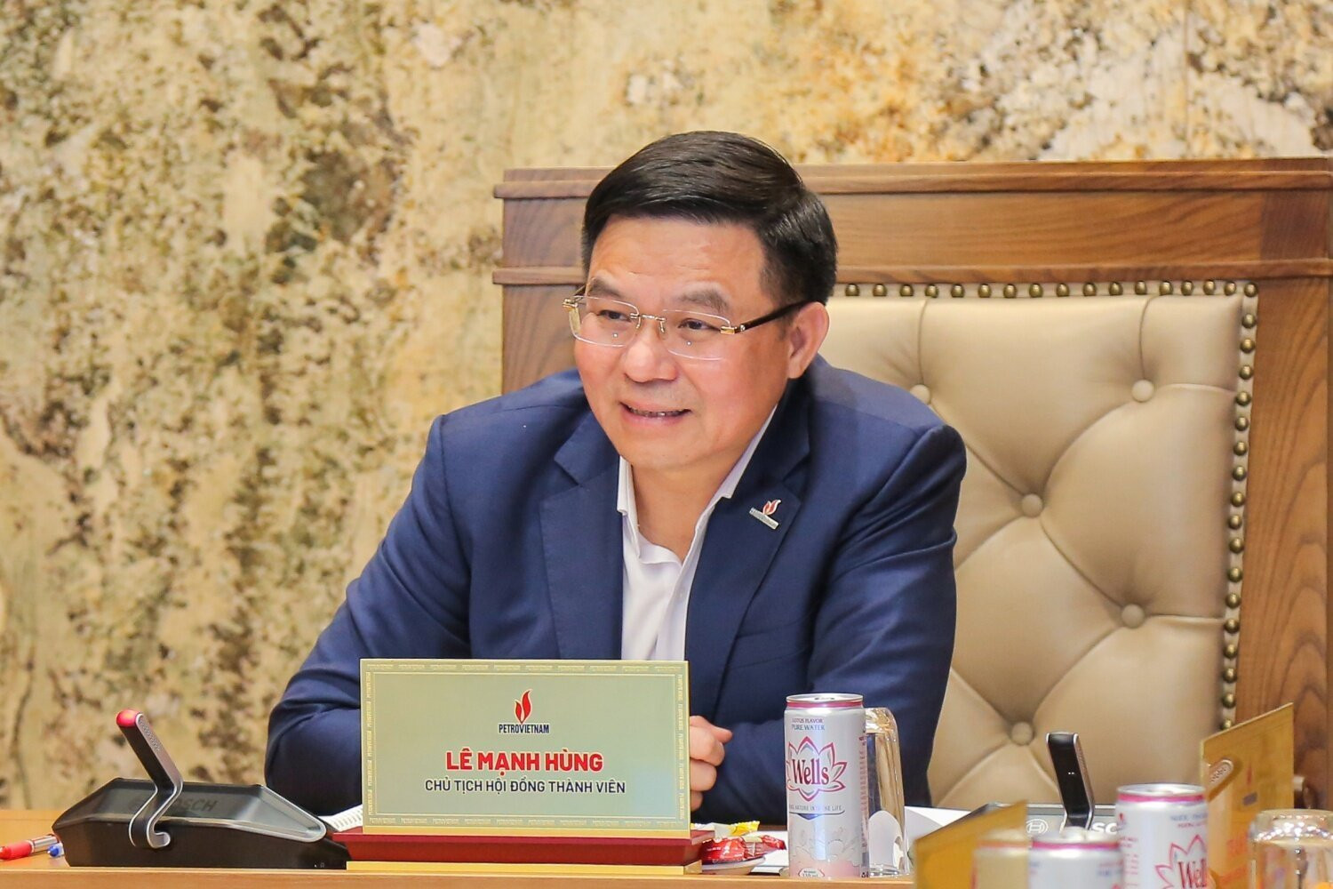 Chủ tịch HĐTV, Tổng Giám đốc Lê Mạnh Hùng phát biểu tại buổi làm việc.