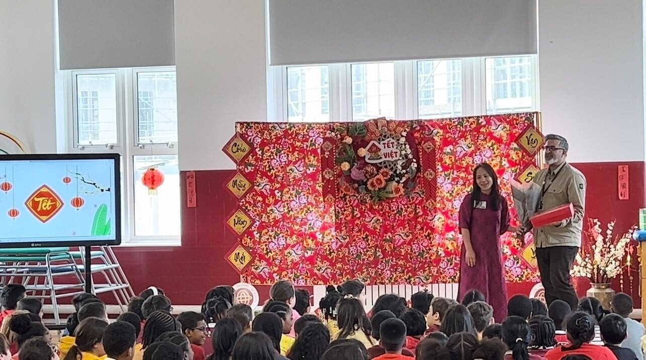 Học sinh trường Tiểu học Ark Oval Primary Academy hào hứng với Tết Việt.