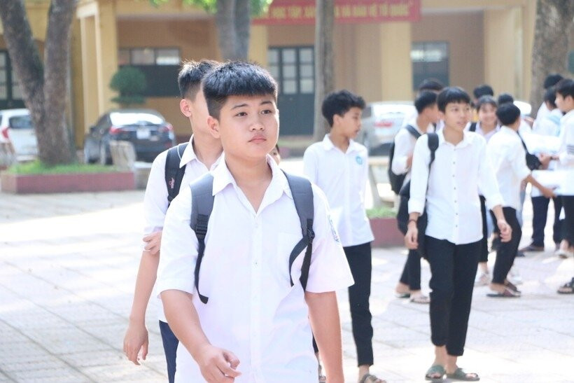 Học sinh, phụ huynh Hà Nội thấp thỏm chờ ngày công bố môn thi vào lớp 10. (Ảnh minh họa)