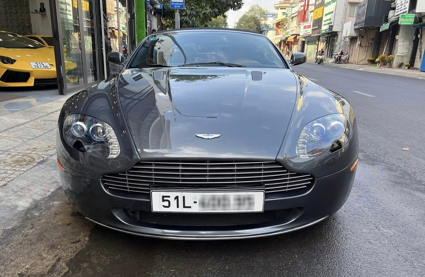 Aston Martin Vantage mui trần vừa gia nhập bộ sưu tập xe của ông Đặng Lê Nguyên Vũ. Ảnh: Liêm Nguyễn