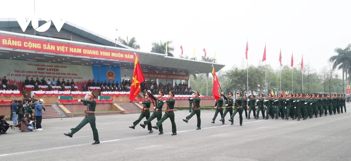 hop luyen dieu binh, dieu hanh ky niem 70 nam chien thang Dien bien phu hinh anh 11