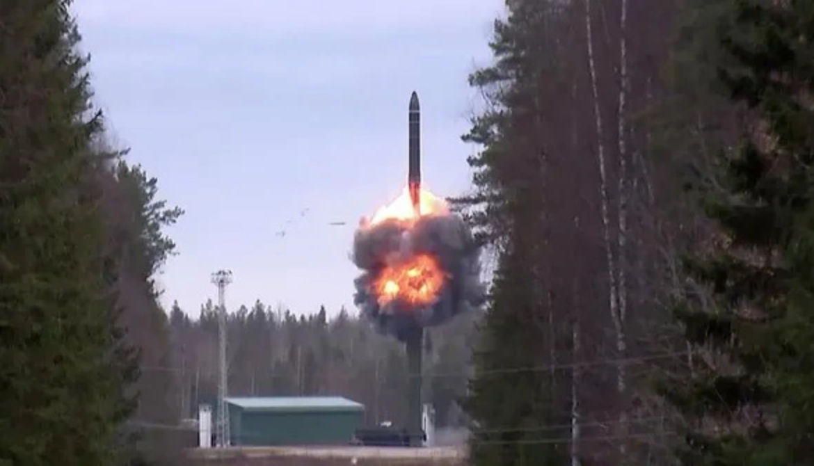 Ảnh lưu trữ của Bộ Quốc phòng Nga cho thấy một tên lửa RS-24 Yars vừa được phóng. (Ảnh: Ria Novosti)