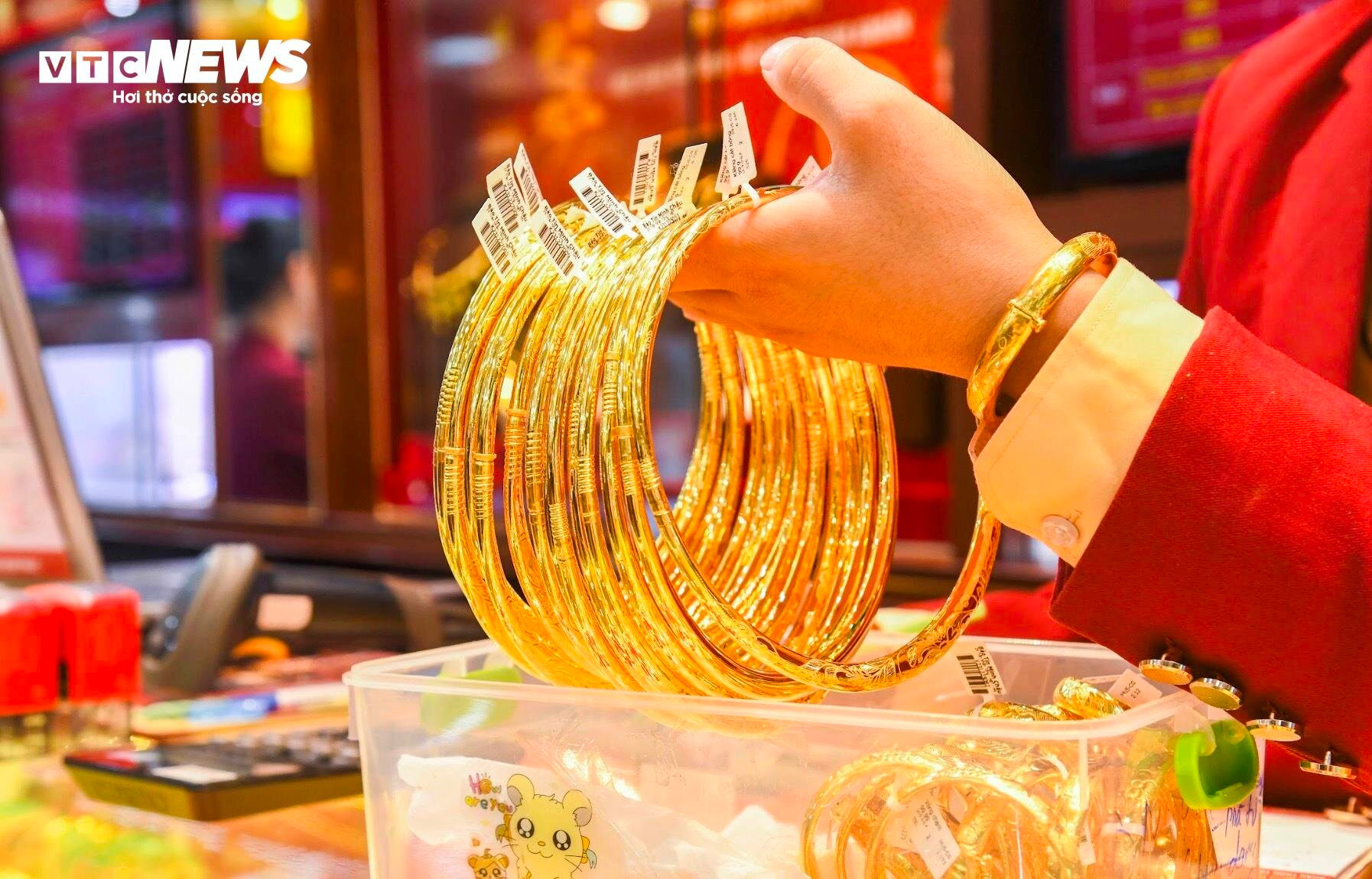 Ngân hàng Nhà nước đề nghị các bộ, ngành liên quan phối hợp thực hiện quản lý thị trường vàng.