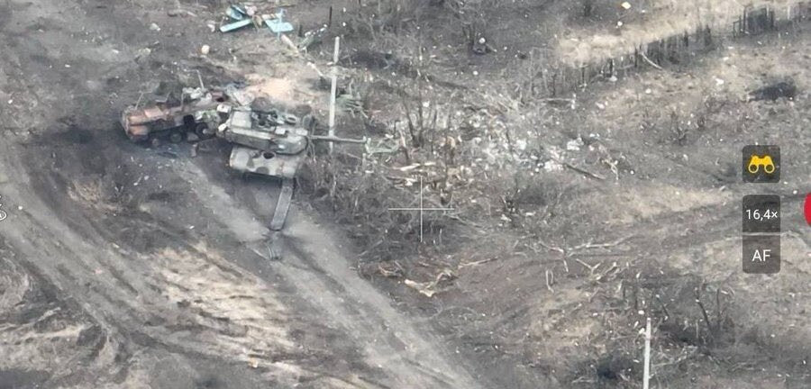 Xe tăng M1 Abrams của Ukraine bị phá hủy trên chiến trường.jpg