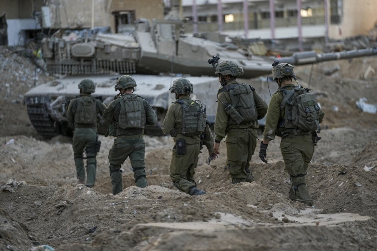 Binh sỹ Israel trong chiến dịch trên bộ ở Gaza ngày 8/11/2023. (Ảnh: AP)