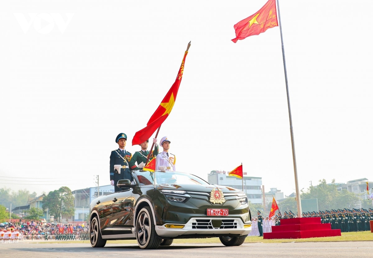 hợp luyện toàn bộ khối diễu binh, diễu hành kỷ niệm 70 năm chiến thắng Điện biên phủ hình ảnh 4 hop luyen toan bo khoi dieu binh, dieu hanh ky niem 70 nam chien thang Dien bien phu hinh anh 4