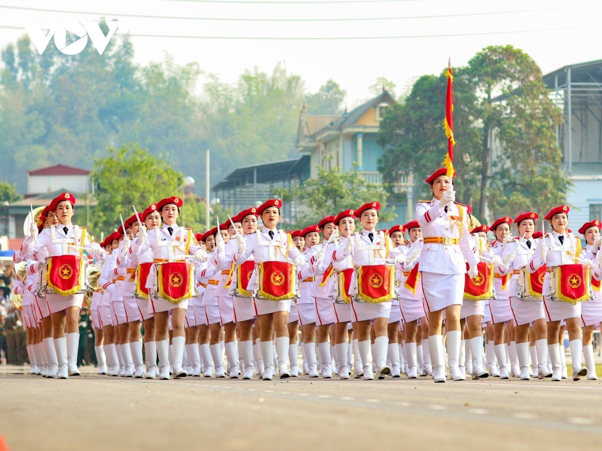 hợp luyện toàn bộ khối diễu binh, diễu hành kỷ niệm 70 năm chiến thắng Điện biên phủ hình ảnh 5 hop luyen toan bo khoi dieu binh, dieu hanh ky niem 70 nam chien thang Dien bien phu hinh anh 5