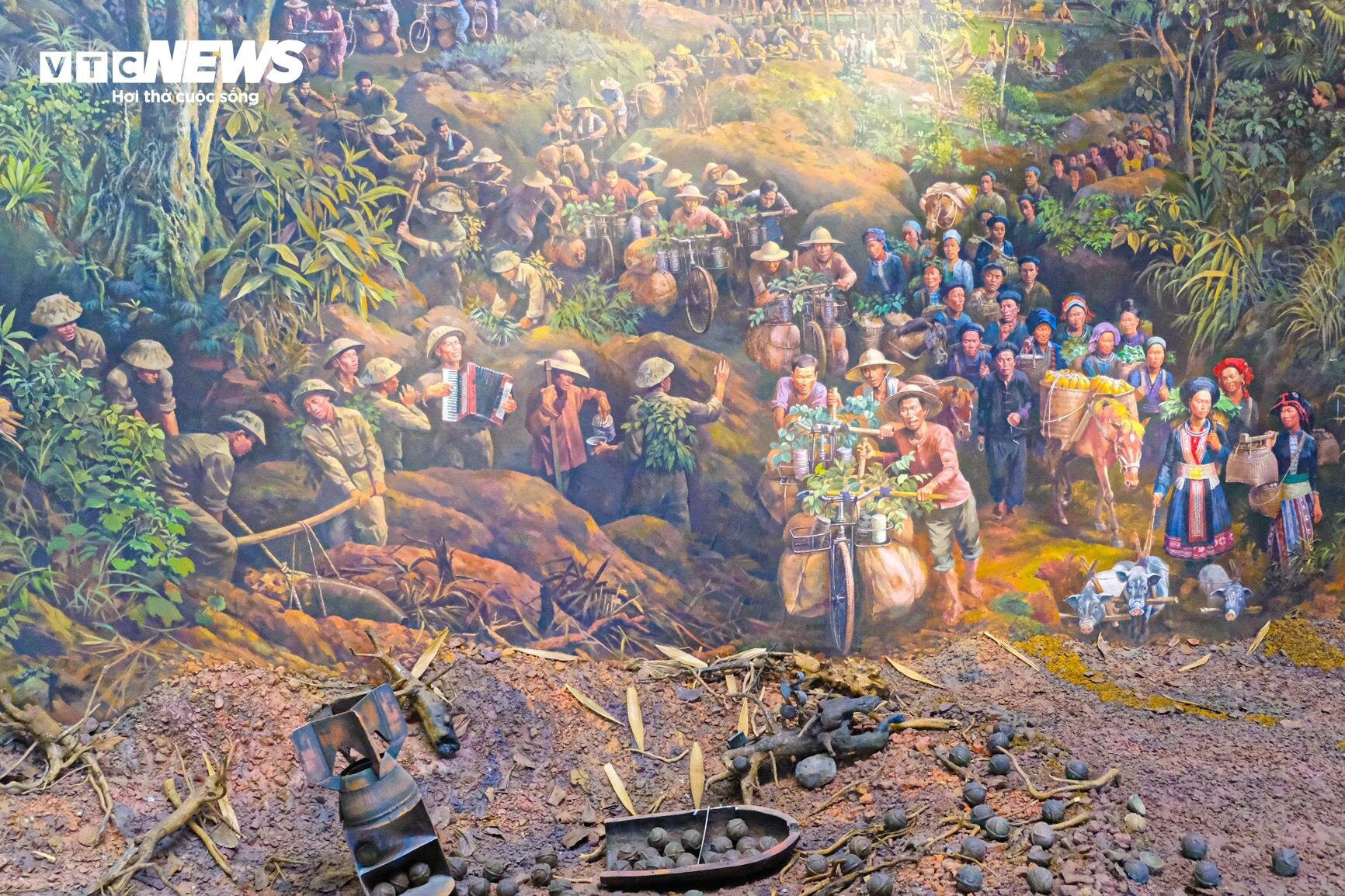 Chiêm ngưỡng bức tranh panorama tái hiện Chiến thắng Điện Biên Phủ - 3