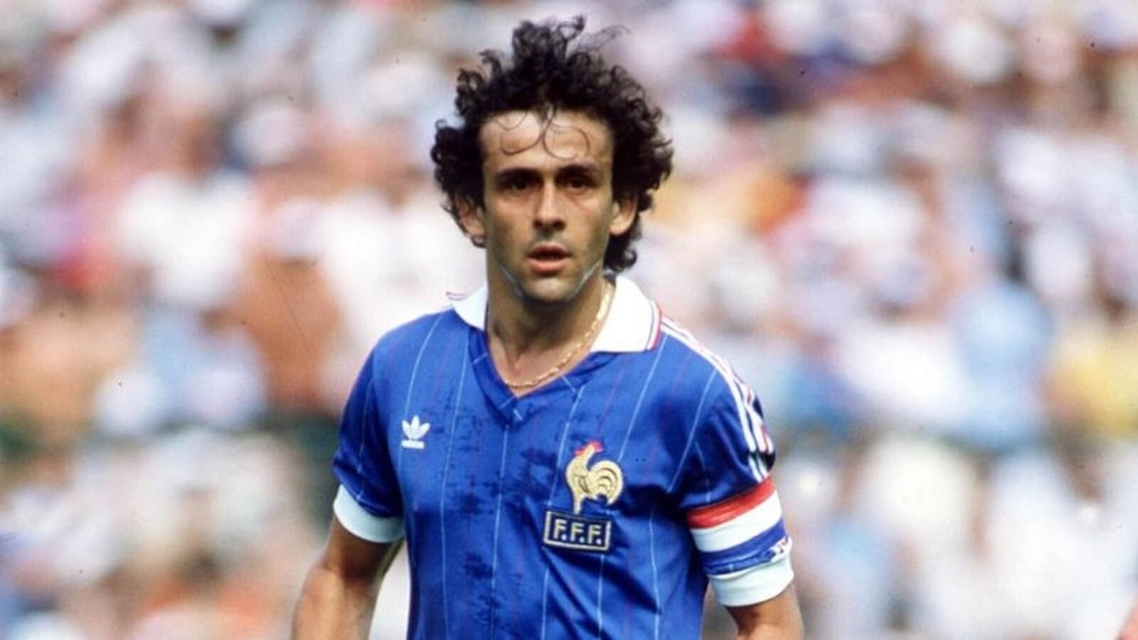 Michel Platini (Pháp) tham dự một kỳ EURO duy nhất và ghi 9 bàn thắng. Đây là kỷ lục chưa từng có cầu thủ nào khác chạm đến. (Ảnh: Getty Images)