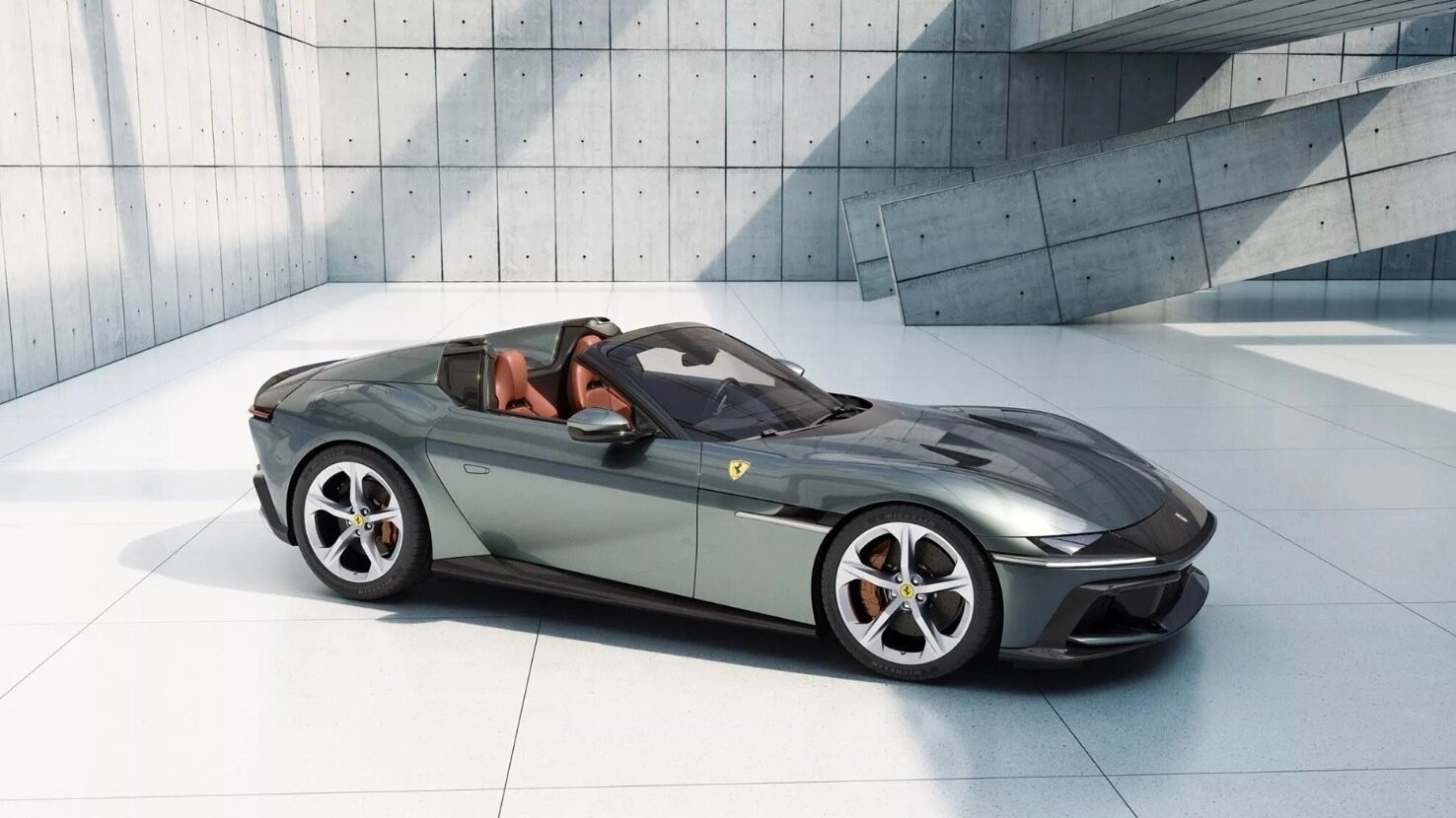 Siêu xe Ferrari 12Cilindri vừa ra mắt thế giới đã 'lọt mắt xanh' Cường Đô la - 9