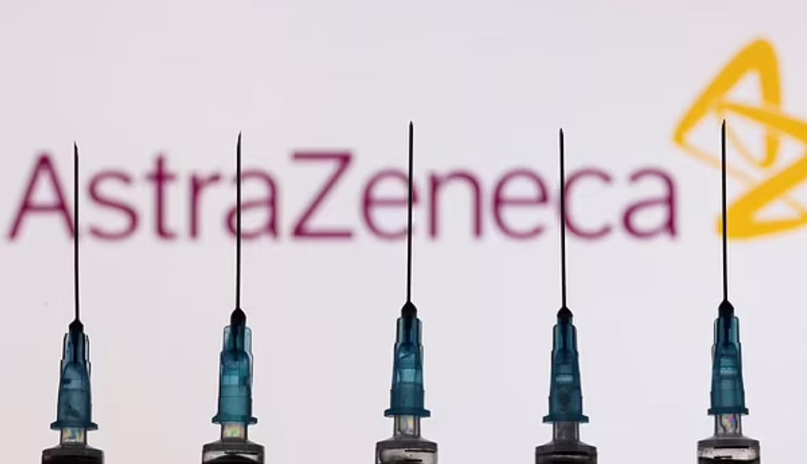 AstraZeneca thu hồi vaccine ngừa COVID-19 trên toàn thế giới. (Ảnh: Reuters)