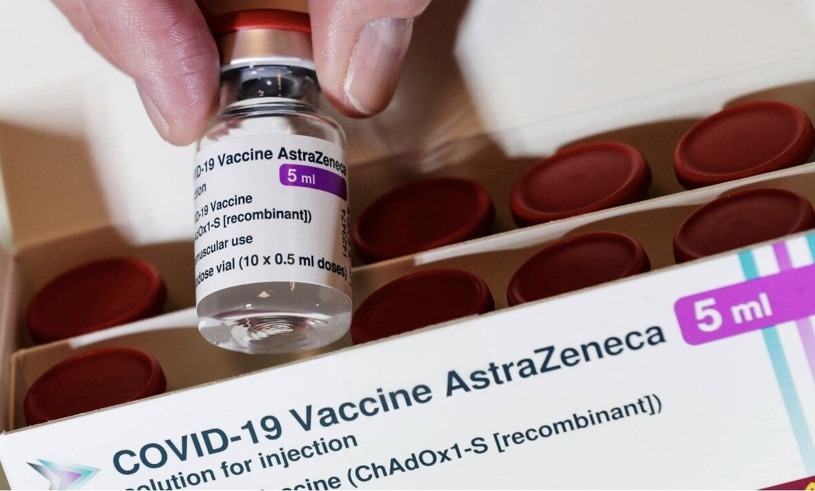 Vaccine AstraZeneca một trong 14 loại vaccine COVID-19 được Tổ chức Y tế Thế giới cấp phép sử dụng khẩn cấp.