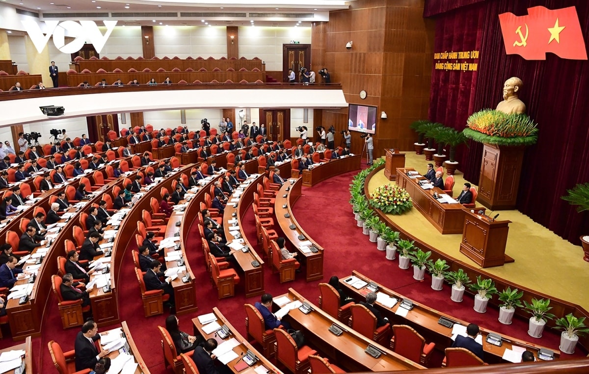 thong cao bao chi ngay lam viec thu 2 cua hoi nghi trung uong 9, khoa xiii hinh anh 1