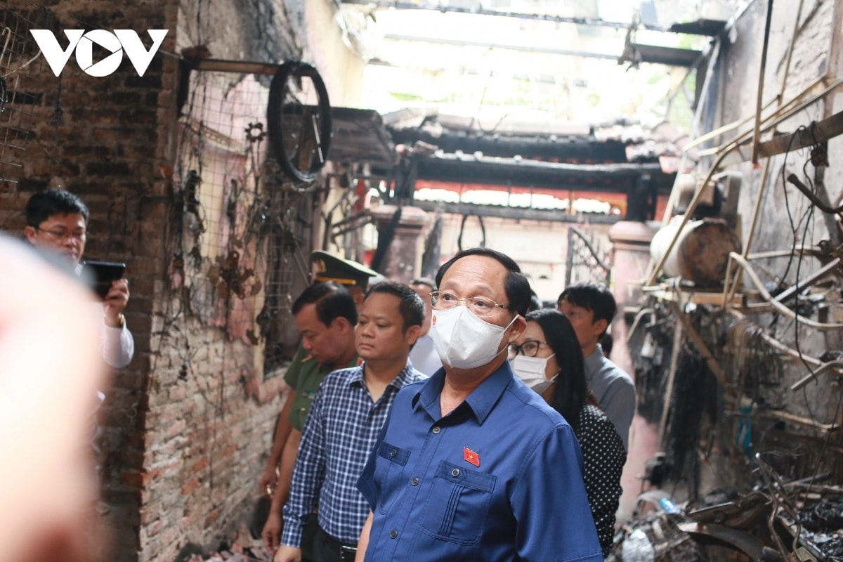 phó chủ tịch quốc hội thông tin nguyên nhân ban đầu vụ cháy ở trung kính hình ảnh 1 pho chu tich quoc hoi thong tin nguyen nhan ban dau vu chay o trung kinh hinh anh 1