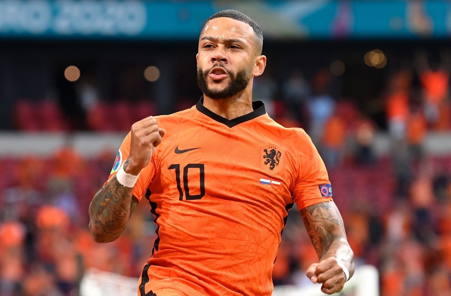 Tiền đạo Memphis Depay góp công vào 2 bàn thắng sau 2 trận giao hữu trước EURO.