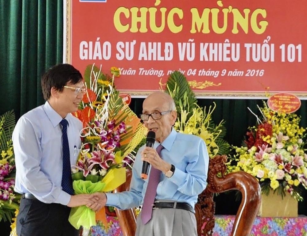 bao chi phai tra loi cho cac van de tren mang xa hoi hinh anh 4