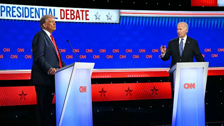 Hai ứng viên Tổng thống Mỹ có tranh luận nảy lửa tại trường quay CNN. (Ảnh: Getty)