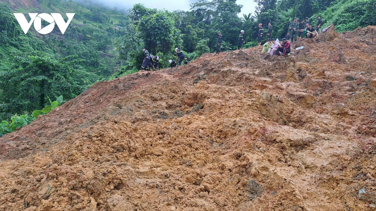 sat lo lon o ha giang, dat da tran qua xe di an hoi khien 7 nguoi tu vong hinh anh 6