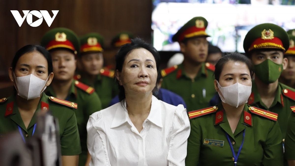 bà trương mỹ lan bị kê biên số lượng lớn bất động sản trong vụ án thứ hai hình ảnh 1 ba truong my lan bi ke bien so luong lon bat dong san trong vu an thu hai hinh anh 1