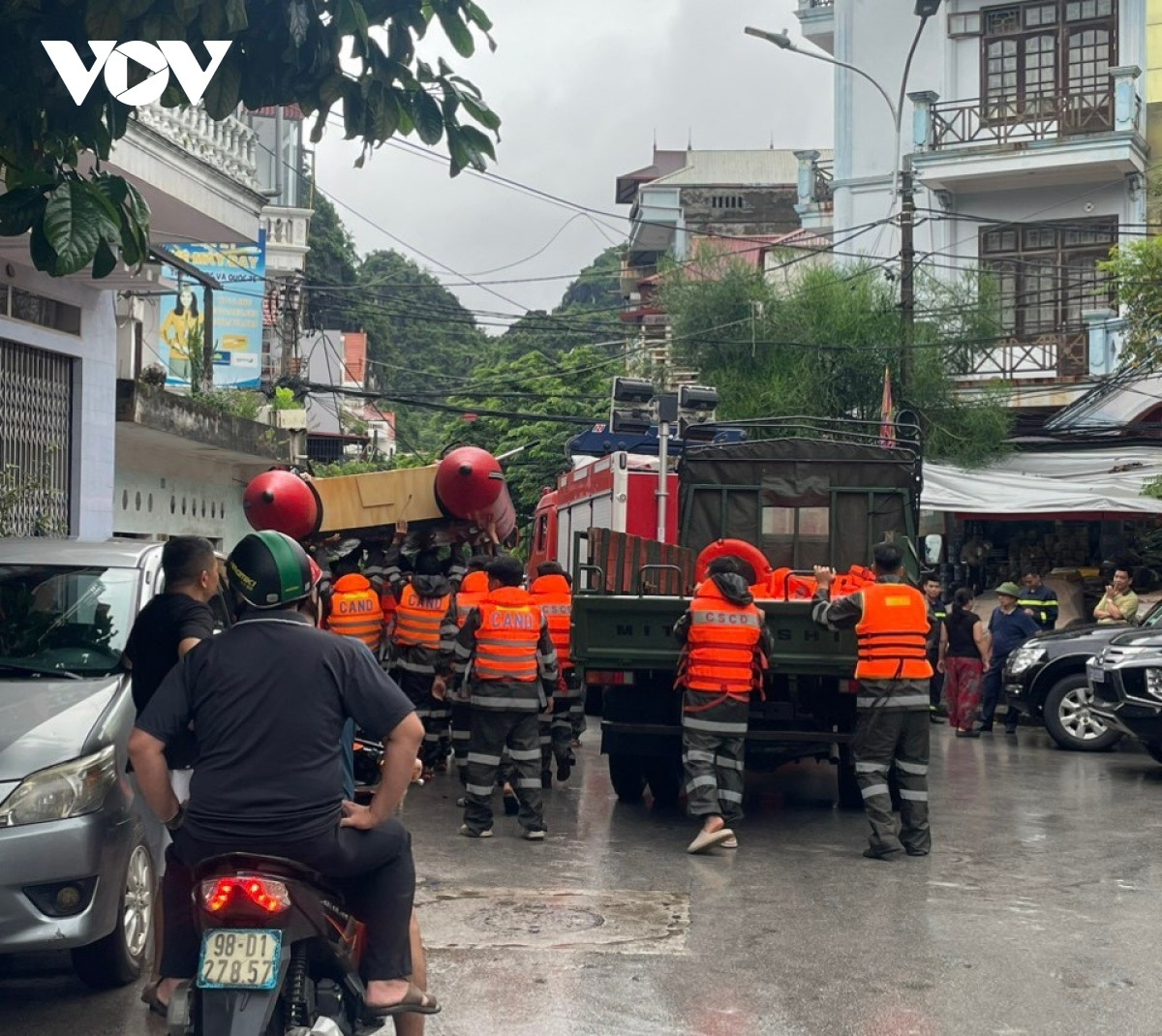 mua lon keo dai, nhieu noi o lang son bi ngap sau, sat lo hinh anh 5