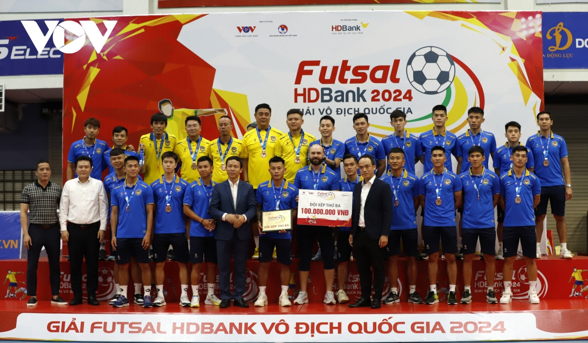 thai son nam thau tom moi danh hieu giai futsal hdbank vo dich quoc gia 2024 hinh anh 12