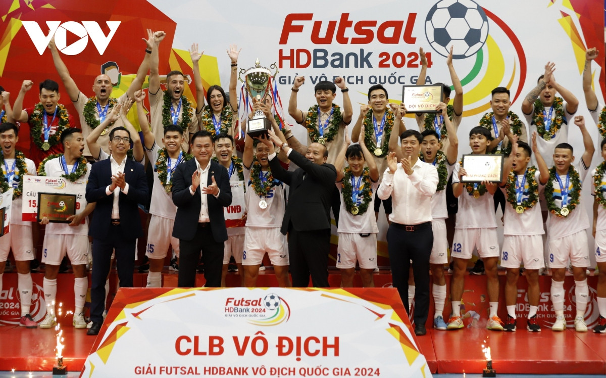 thai son nam thau tom moi danh hieu giai futsal hdbank vo dich quoc gia 2024 hinh anh 16