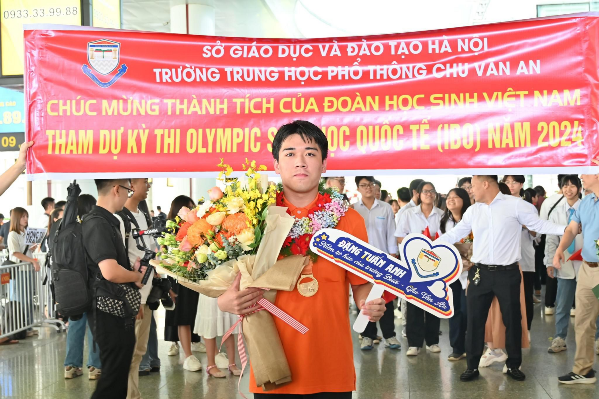 Vượt 20km mỗi ngày đi học và hành trình giành huy chương vàng Olympic quốc tế - 1