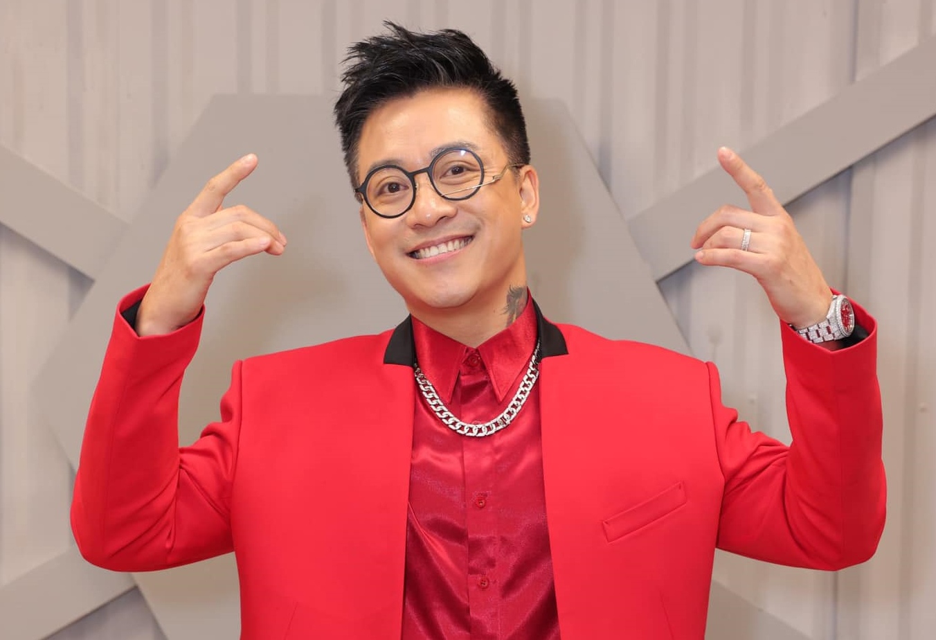 Tuấn Hưng chia sẻ về lý do vẫn tồn tại trong chương trình dù ''thiếu tương tác''.