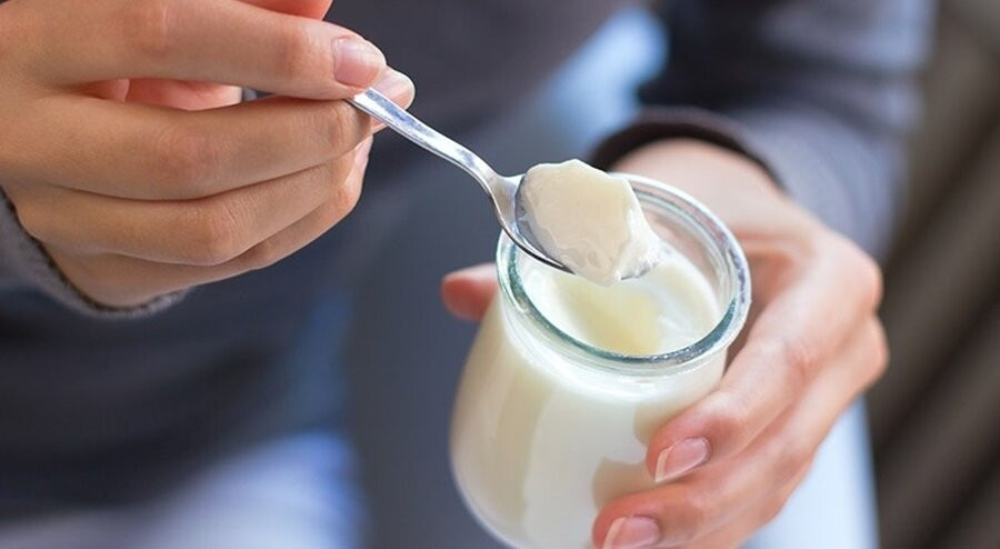 Sữa chua giúp giảm nguy cơ ung thư đại tràng tới 26%. (Ảnh: Sohu)