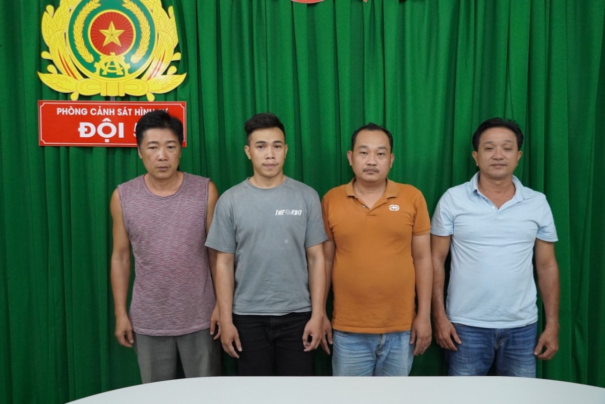 Đường dây cá độ bóng đá ở vùng ven tp.hcm giao dịch hơn 42 tỷ đồng hình ảnh 2 Duong day ca do bong da o vung ven tp.hcm giao dich hon 42 ty dong hinh anh 2