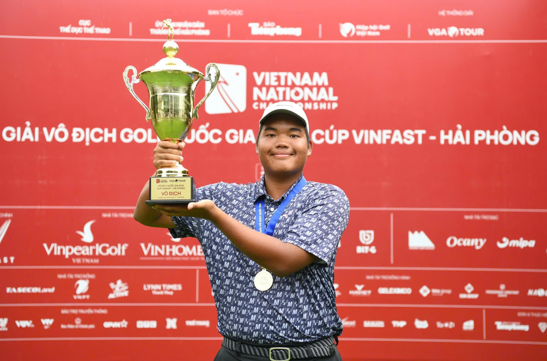 Lê Đức Sơn vô địch golf Quốc gia đầu tiên trong sự nghiệp.