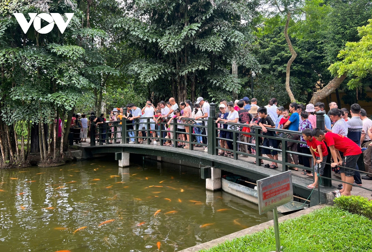 Da dang hoat dong du lich, trai nghiem tai ha noi dip nghi le 2 9 hinh anh 2