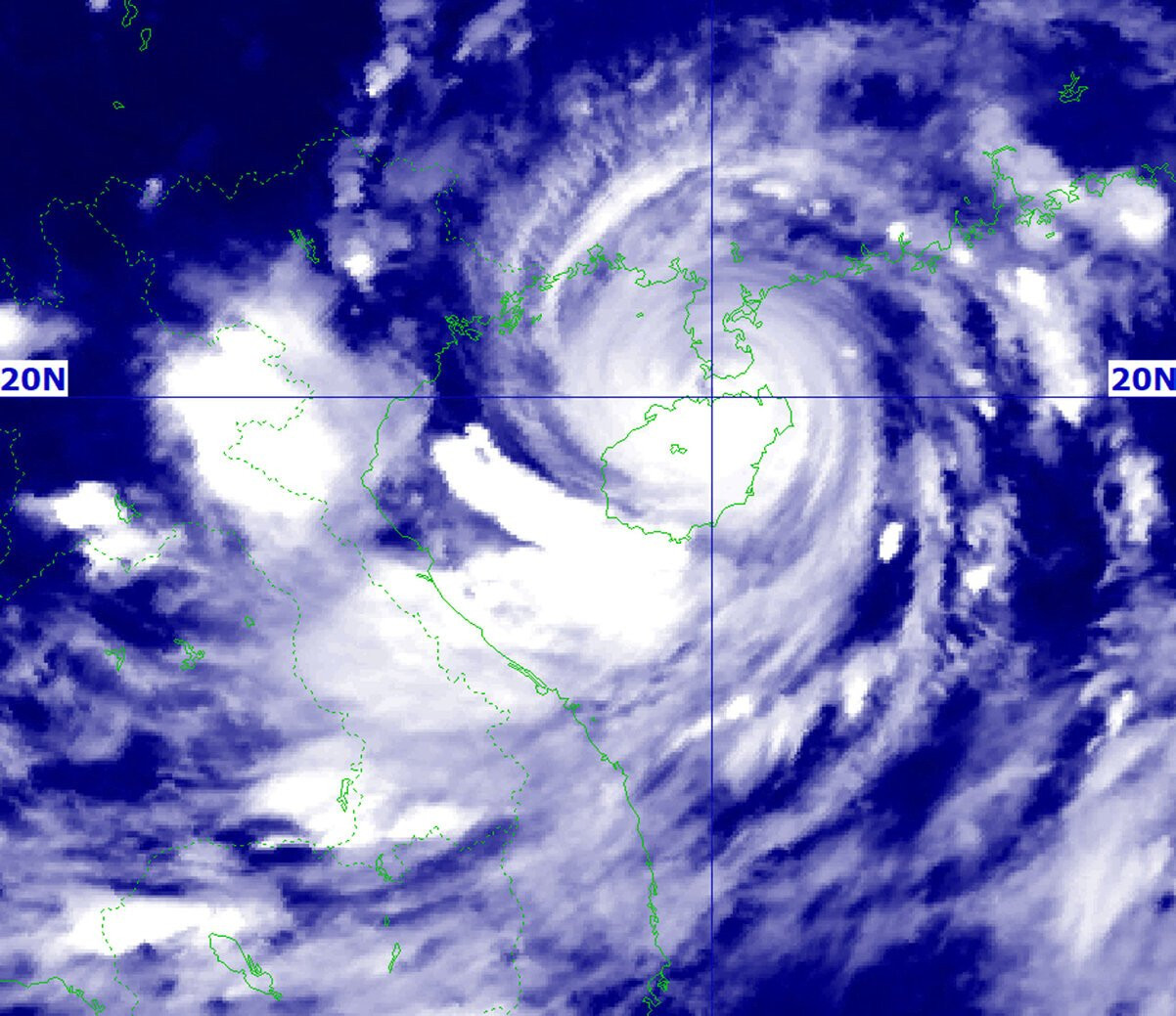 Ảnh chụp vệ tinh bão số 3 lúc 20h ngày 6/9. (Nguồn: NCHMF)