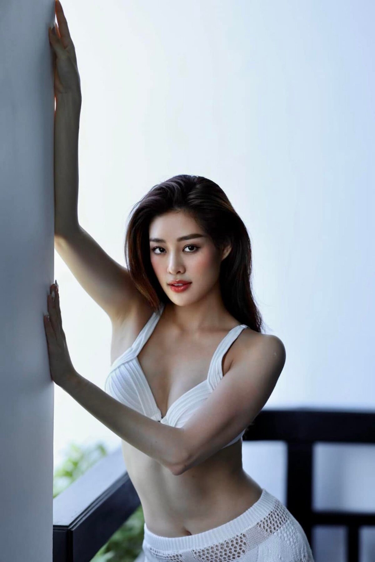 Sao Việt 9/9: Khánh Vân khoe ảnh bạn trai chụp, Minh Hằng bầm dập khi tập nhảy - 1