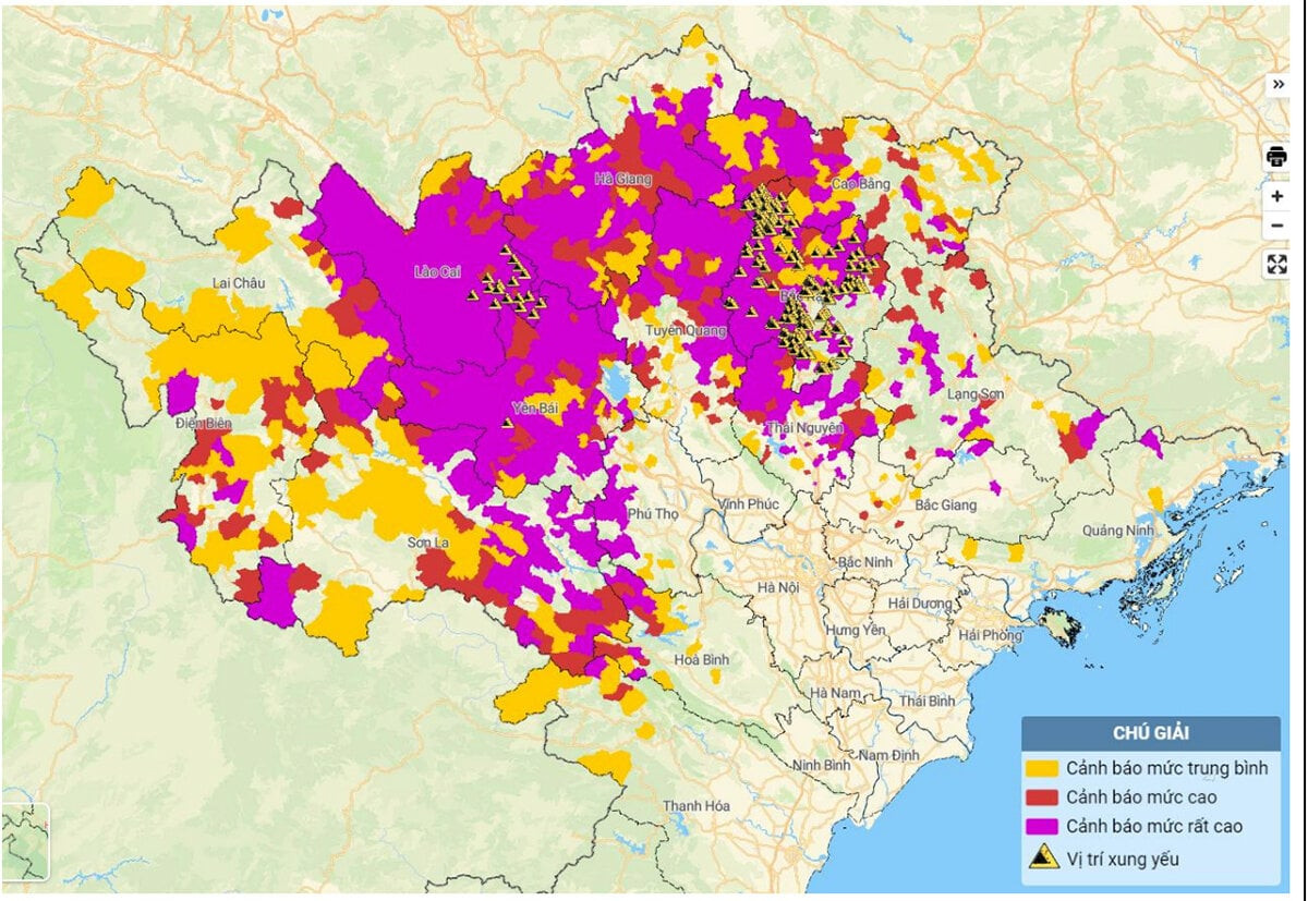 Bản đồ nguy cơ lũ quét, sạt lở đất đá trên các khu vực. (Nguồn: NCHMF)