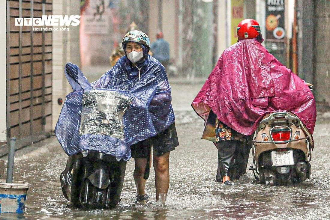 Dự báo từ chiều mai, mưa lớn xu hướng giảm dần ở miền Bắc. (Ảnh minh hoạ: Đắc Huy)