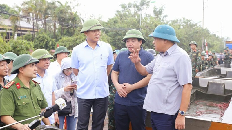 chủ tịch hà nội yêu cầu quận bắc từ liêm ứng trực triệt để canh đê 24 24h hình ảnh 1 chu tich ha noi yeu cau quan bac tu liem ung truc triet de canh de 24 24h hinh anh 1